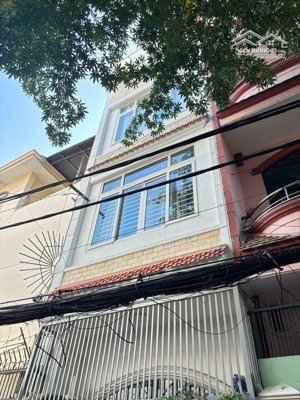 bán gấp trước tết đào duy anh phú nhuận: hxh thông 1 trục 34m2 (3.5 x 10) 1 trệt 3 lầu, 4pn, 8.5tỷ