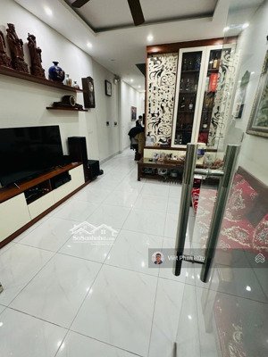 bán nhà lạc long quân cầu giấy, lô góc 2 thoáng nở hậu, gần ô tô 45m2*5t 9.8 tỷ