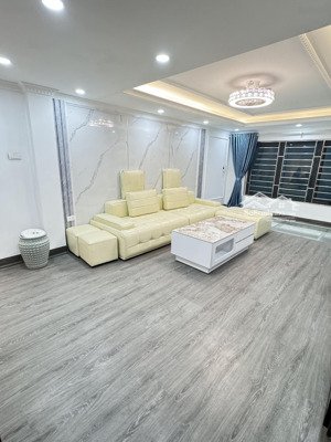 bùi quốc khái- linh đàm - nhỉnh 8 tỷ- vài bước ra chợ, trường, sổ nét- nở hậu.