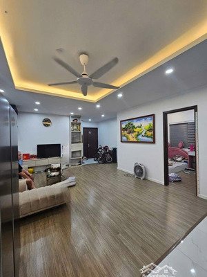 căn góc siêu đẹp tòa ct6a chung cư xa la hà đông. diện tích 81m2. thiết kế 3pn, 2vs sổ đỏ lâu dài