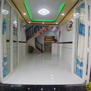 4 tỷ 500 thương lượng ,nhà mới 3 tầng, đường 5 mét thông, diện tích : 3,5 x 8