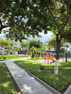 6.5ty ngang 6 (trực diện công viên ). rất hiếm bán lô đất a3 ( đặng văn chung ) kđt vcn pl1