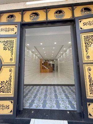 mặt tiền đường 18d. 2 tầng. dt, 56 m2. thích hợp ở và kinh doanh. giá tốt: 4,75 tỷ