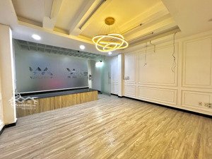 cho thuê mặt bằng kinh doanh 90m2 (5x18m) phố ngô tất tố, bình thạnh. cạnh bason quận 1.