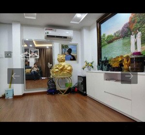 nhà hẻm đông hồ ,p8,qtb
dt;30m2 , 3 tầng [6.15 x 5.2 ] giá chỉ 6.1 tỷ gấp bán... mô tả