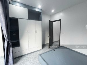 cho thuê căn hộ 1 ngủ 1 khách - 564 nguyễn văn cừ full nội thất mới tinh. gần đoàn tiếp viên