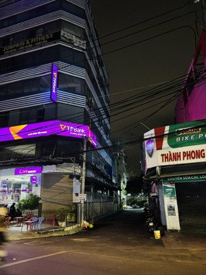 bán nhà góc 2mt lê văn quới. 25 tỷ ( dt : 8,5 x 21 cn 176m2 )
