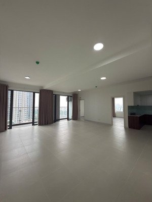 cho thuê gấp ascent lakeside 3pn2wc 152m2 siêu rộng rãi nội thất cơ bản giá chỉ 17.5 triệu