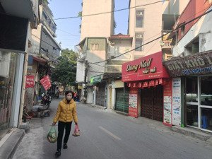 bán mặt phố yên lạc , hai bà trưng .dt 115m2 3t mặt tiền 6,5m giá 54tỷ .lh 