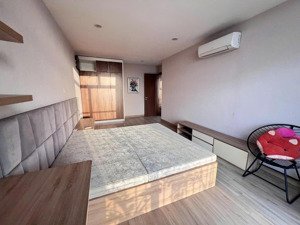 chính chủ bán gấp ch the park home-thành thái 82m2 2pn 8.6 tỷ view đẹp hướng mát sđcc: 