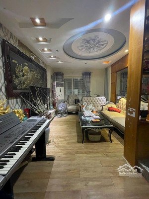 bán nr 40m2, 11,8 tỷ tại hoàng hoa thám, ba đình, hà nội bao đẹp chính chủ