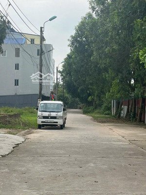 khu áo đấu tráng việt, mê linh dân cư chuẩn, hạ tầng hoàn thiện, tặng nhà 2.5 tầng còn ở được