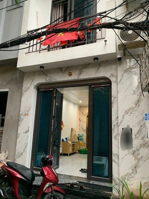 bán nhà gần kđt xa la hà đông 32m 5t thang máy cách 10m ra ô tô giá nhỉnh 7 tỷ lhcc 097895910