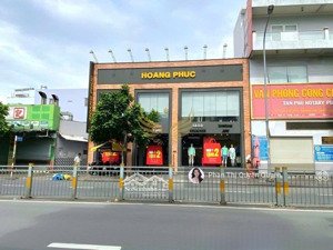 ngay big c - góc 2 mặt tiền tô hiến thành, q.10 - dt: 7x20m - xd: hầm 7tầng - hđ: 150 triệu - 35 tỷ