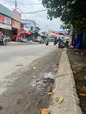 mặt tiền đường 7m thông. 4x15. nhà mới trệt lầu. bank cho vay 4 tỷ