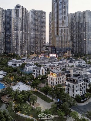 độc quyền - căn biệt thự vinhome tân cảng 300m2 - đã có sổ, gia chủ bàn giao full nội thất ý