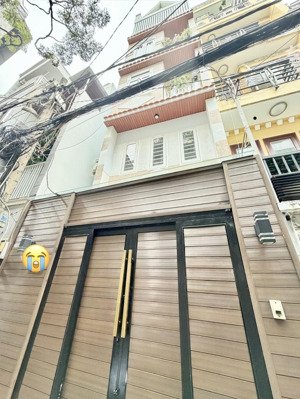 giá quá tốt! nhà 1 trệt 1 lửng 3 lầu gần bệnh viện hoàn mỹ, ai nhanh sẽ có trước