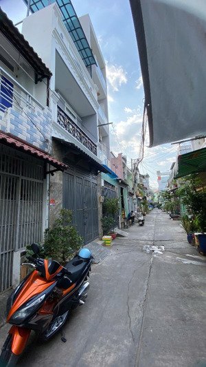 4x13m,nở hậu 7m,hl2 nhỉnh 5 tỷ, full nội thất, shr,hoàn công đủ