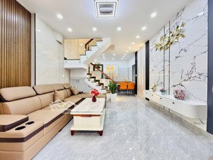 căn nhà đẹp duy nhất ngay ngô tất tố, bình thạnh. dt: 48.2m2 / 3 tỷ 050, vị trí cực đẹp, hẻm xe hơi