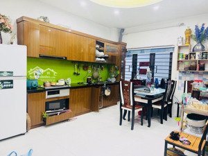 bán nhà phố minh khai q.hbt- nhà đẹp-ô tô tránh- 5m thẳng tắp ra phố- 64m2- 3 tầng-mt 4m-19.7 tỷ tl