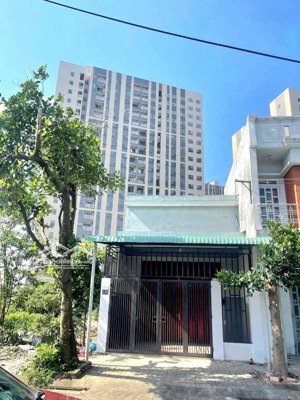 tôi chính chủ cần bán nhà mặt tiền trương vân lĩnh, hòa hiệp, nam