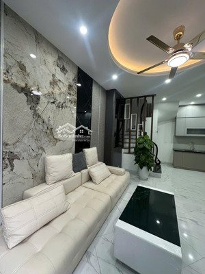 bán nhà kđt dương nội- hà đông- đại học phenikaa- bệnh viện nhi hà nội-50m-5 tầng-lôgóc -ô tô tránh