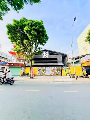 Cho Thuê Nhà Mặt Tiền: 335 Lê Văn Sỹ - Quận Tân Bình - 17x30m, 2 tầng