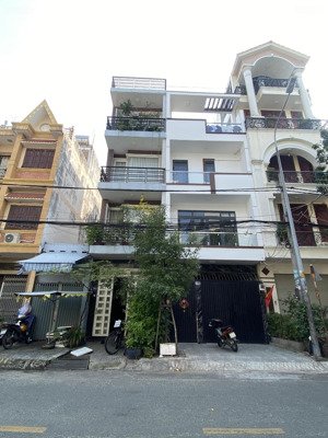 bán nhà mặt phố 2 tầng gần aeon tân phú, tân phú, đường 15m có lề, 44m2, chỉ hơn 7 tỷ