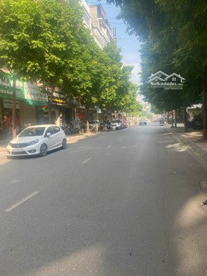 bán nhà mặt phố nguyễn khả trạc dt: 55m, nhà: 5t, mt: 4.2m, giá: 26 tỷ