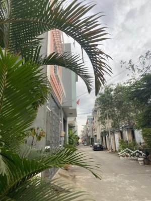 khách sạn mini sẵn 40 - 60tr/th 51/60m (4x13.5), chi 5.8 tỷ lã xuân oai, long trường, q9