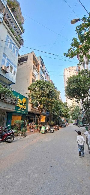 siêu phẩm ngô thì nhậm phân lô 5 tầng nhà đẹp hơn 16 tỷ