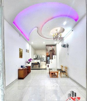 nhà 2 tầng sát chợ, trường học ngay đầu hẻm, đường phạm đăng giảng, bhh, bình tân, 80m2, chỉ 6,2 tỷ