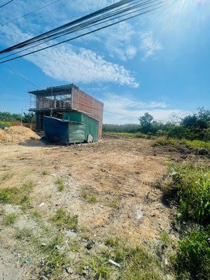 tài chính hơn 2tỷ khôngnên bỏ qua lô đất 300m thổ cư đường nhựa 32m sau khu công nghiệp mỹ phước2,3