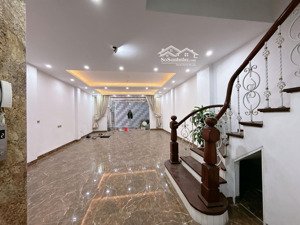 bán nhà tt hai bà trưng - hai thoáng - thang máy - ô tô đỗ cổng - nở hậu - ở sướng