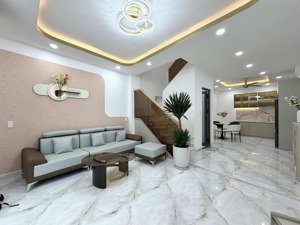 47m2, trệt hai lầu, bốn phòng ngủ phan văn trị p11 bình thạnh, nhà mới đầy đủ nội thất, 6.6 tỷ tl