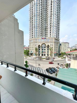 tòa căn hộ dịch vụ chùa láng - 79m2 - 6 tầng thang máy - dòng tiền 65tr/tháng