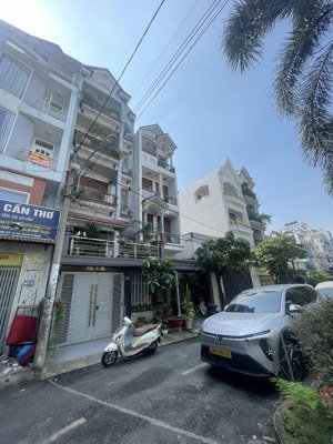 11.5tỷ- nguyễn văn khối hxh 8m ,5 tầng 85m2 ngang 5x18 -chdv 9p có dt 480tr/năm