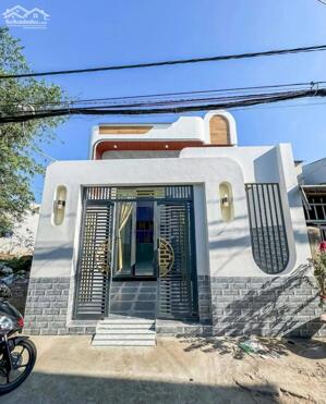 Nhà trệt 100m2 trục chính hẻm 67 Nguyễn Thông, 2.85 tỷ p Bình Thủy Cần Thơ