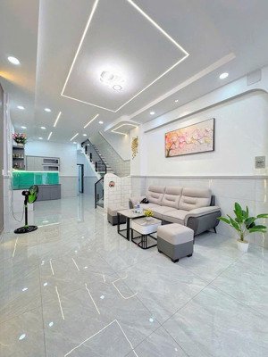 nhà mới đẹp ở ngay hxh thông ngay aeon mall tân phú chỉ 5.78 tỷ