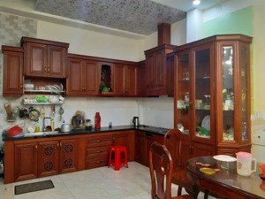 nhà mặt phố đường trương thị hoa, ngay chợ hạt điều. 5*30 đúc 3tấm đang cho thuê 22tr/tháng. 13,9ty