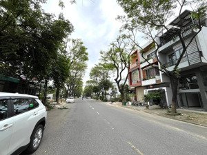 bán nhà 3 tầng 3 mê mặt tiền trần nguyên đán gần biển nhà xây kiên cố để ở tt quận liên chiểu