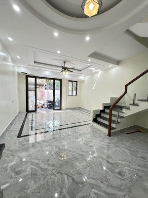 bán nhà chính chủ cát khê -tràng cát. ô tô đỗ sát cửa