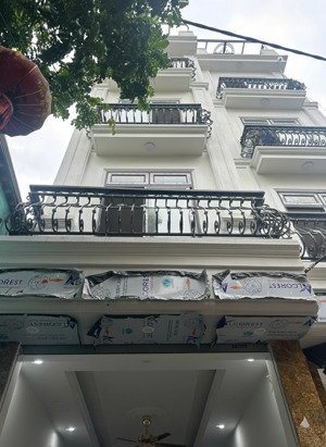 bán nhà căn góc 5 tầng thang máy, full nội thất ngõ ô tô tránh - cầu am - phố lụa - ngã 4 vạn phúc