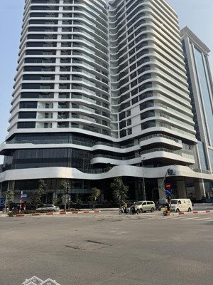 cho thuê nhà mặt phố mai anh tuấn đống đa diện tích: 120m x 3 tầng + 1 hầm mặt tiền: 8m