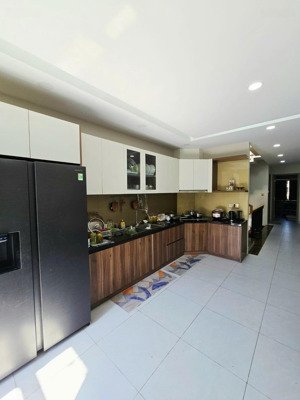 bán nhà 4 tầng mới - đối diện global city - 90m2 (4.5x20) - chỉ 12.5 tỷ