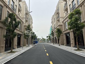 cần bán nhà phố thuộc dự án vinhomes global gate, hà nội