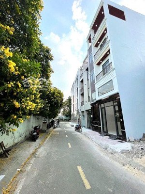 bán nhà : lê văn quới, hương lộ 2, bình long, bình trị đông, bhha
dt ( 5 x 10m), 2 tầng ,nhỉnh 4 tỷ