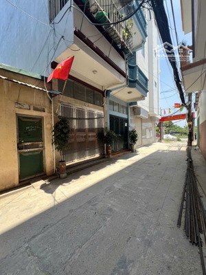 bán nhà 5 tầng phân lô, tăng thiết giáp - ô tô đỗ cửa - gần học viện cảnh sát