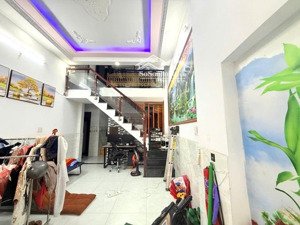 bán nhà trường thọ thủ đức đường số 2 54m² 3pn chỉ 4.3 tỷ, gần metro