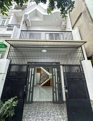 cách mtd 20m chính chủ bán nhà nguyễn trãi,quận 1.giá:5tỷ360/4.6mx13m(60m2).sổ riêng,sang tên cc